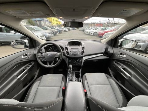 Used 2018 Ford Escape SE image 15