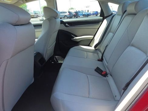 Used 2019 Honda Accord LX image 14