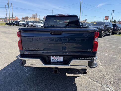 Used 2020 Chevrolet Silverado 2500 LT AWD/4WD image 4