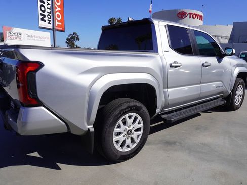 Certified 2025 Toyota Tacoma SR5 image 6