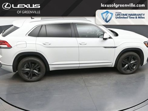 Used 2022 Volkswagen Atlas Cross Sport SEL R-Line image 20