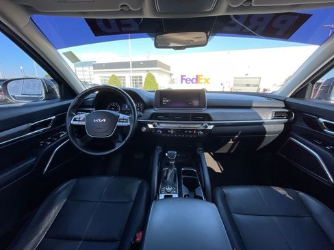 Used 2022 Kia Telluride EX w/ EX Premium Package image 30