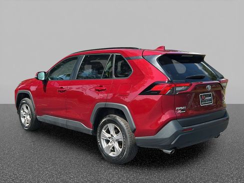 Used 2025 Toyota RAV4 XLE AWD/4WD image 3