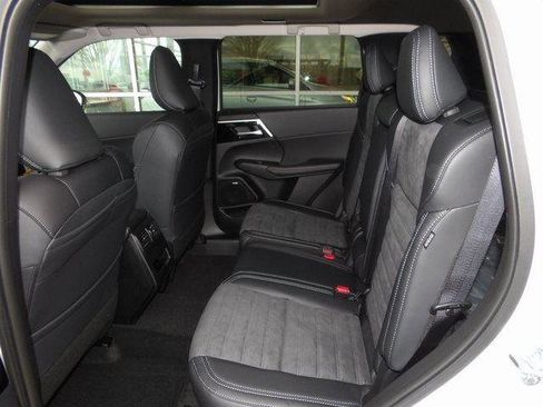 New 2026 Mitsubishi Outlander Trail Edition image 17