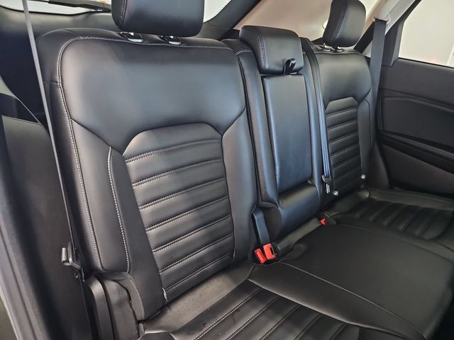 Used 2024 Ford Edge SEL w/ Convenience Package AWD/4WD image 32