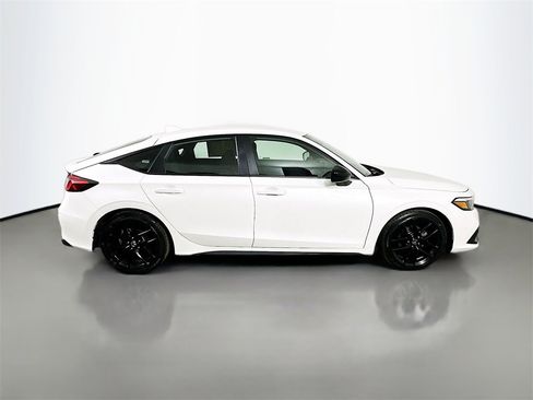 Used 2024 Honda Civic Sport image 7