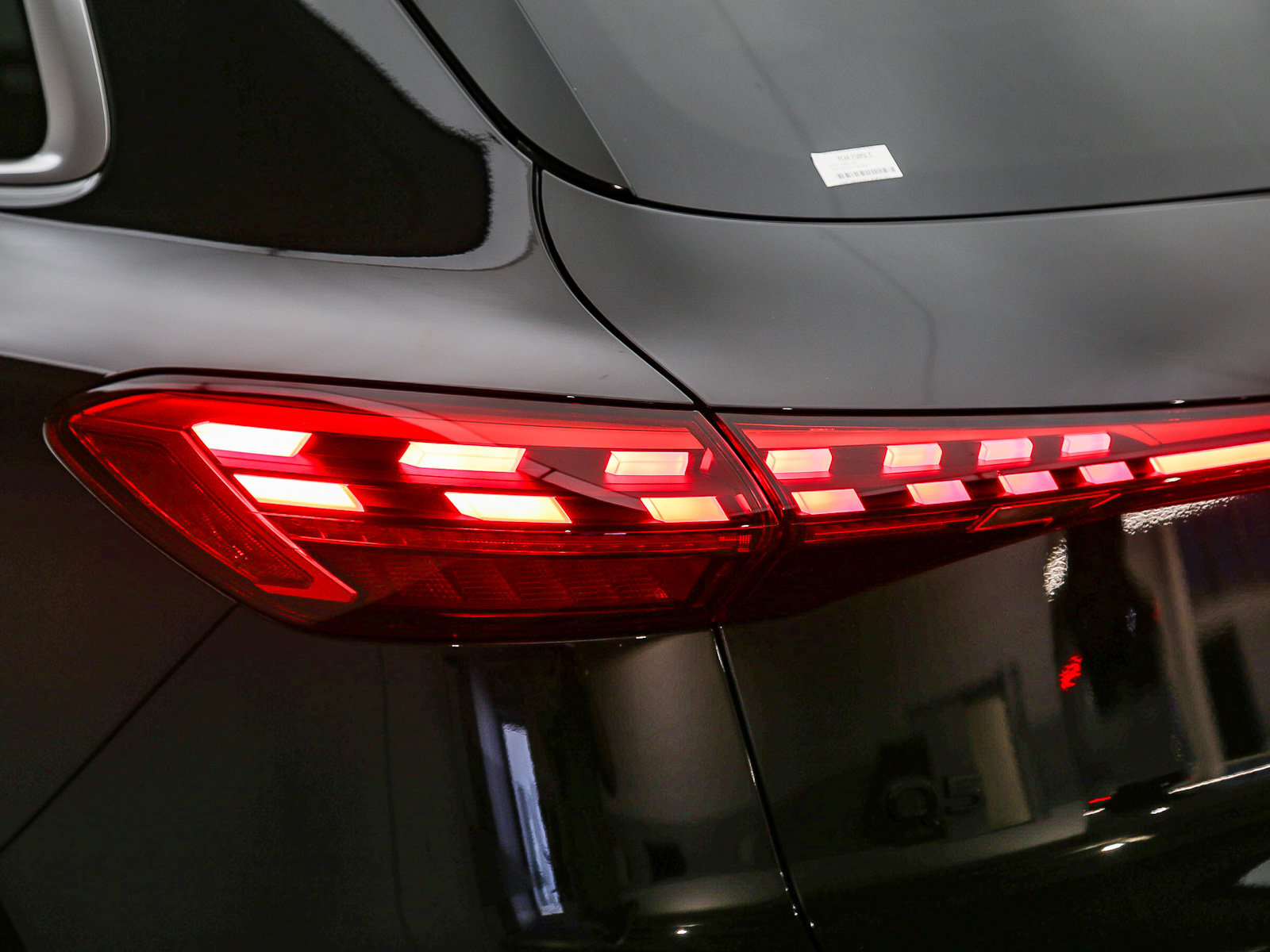Certified 2025 Audi Q5 Premium AWD/4WD image 12