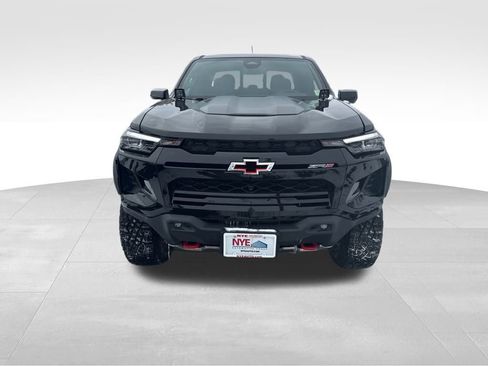 Used 2024 Chevrolet Colorado ZR2 w/ Technology Package image 10