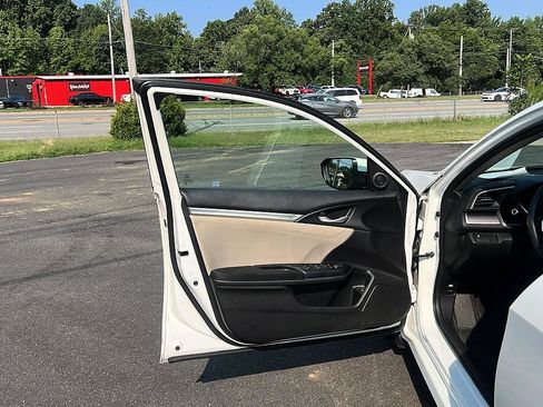 Used 2016 Honda Civic EX image 16