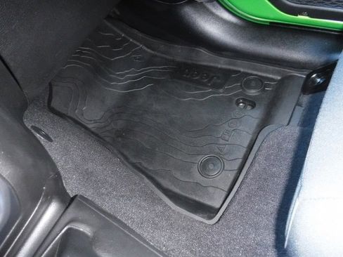 Used 2019 Jeep Wrangler Unlimited Sport image 32