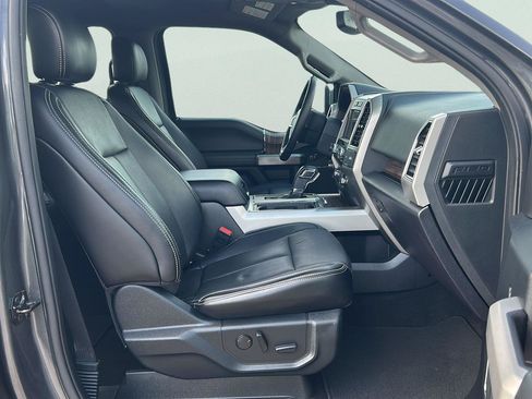 Used 2019 Ford F150 Lariat RWD image 24