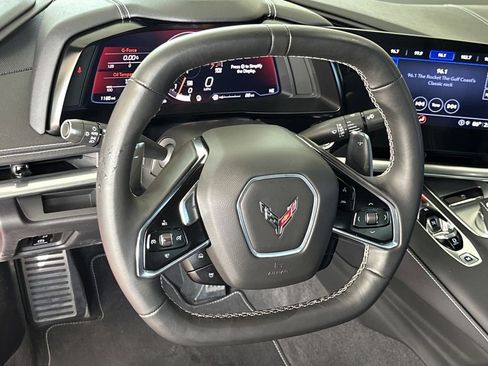 Certified 2022 Chevrolet Corvette Stingray Coupe w/ 1LT RWD image 17