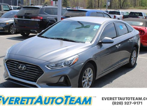 Used 2019 Hyundai Sonata SE image 1