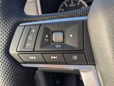 New 2026 Mitsubishi Outlander SE image 32