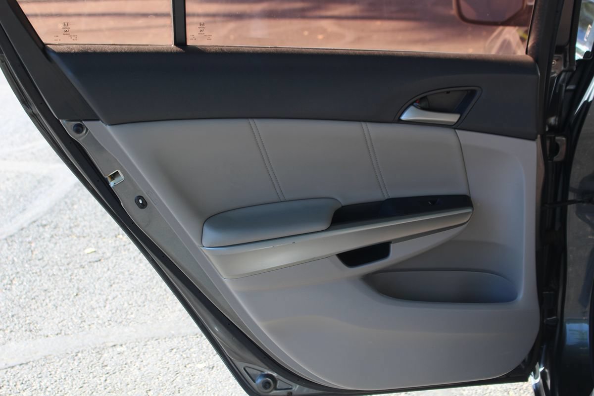 Used 2010 Honda Accord EX-L image 13