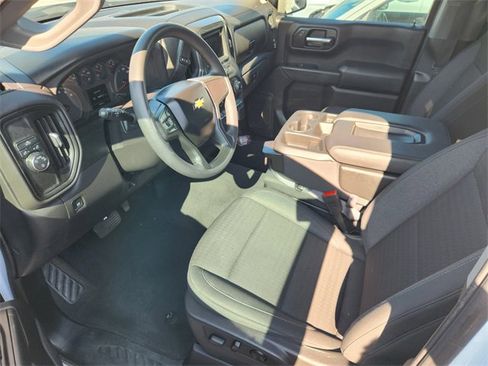 Used 2024 Chevrolet Silverado 1500 Custom image 8