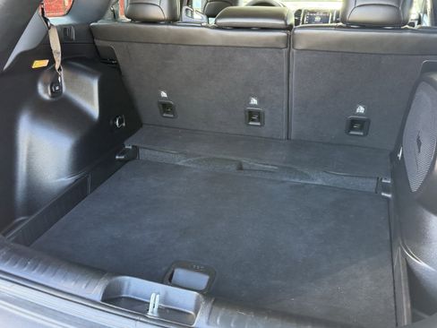 Used 2022 Jeep Cherokee Limited image 33