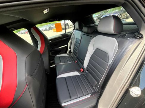 New 2025 Volkswagen GTI SE image 15