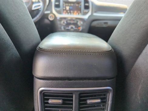 Used 2018 Chrysler 300 Touring w/ Sport Appearance Package image 18