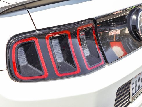 Used 2013 Ford Mustang Boss 302 w/ Boss 302 Accessory Pkg RWD image 22