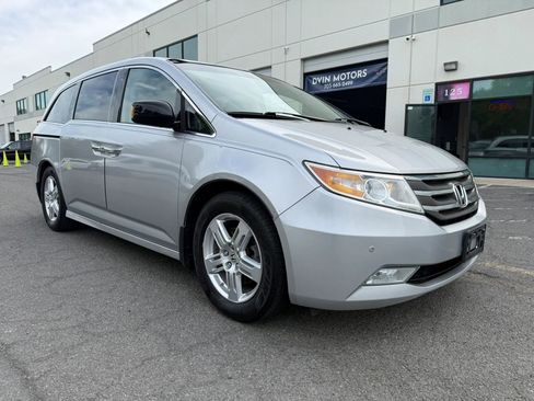 Used 2012 Honda Odyssey Touring Elite image 2