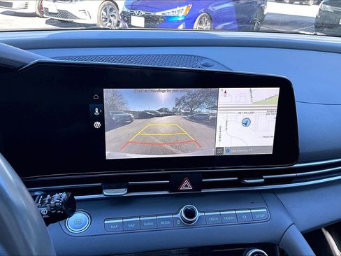 Used 2023 Hyundai Elantra SEL w/ Convenience Package image 26