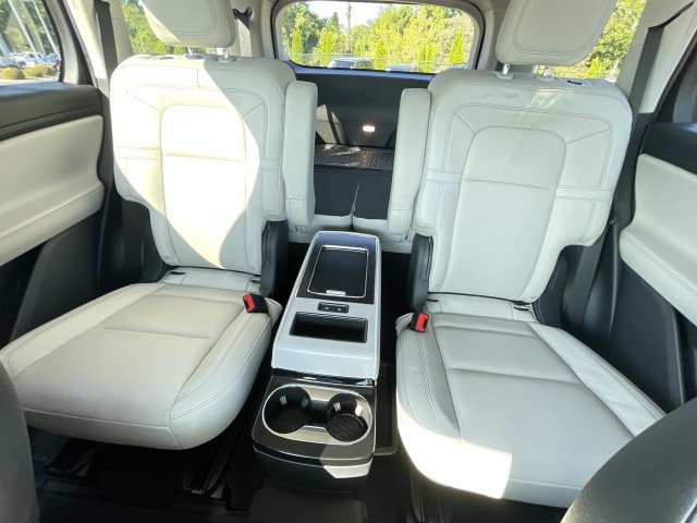Used 2025 Lincoln Aviator Reserve w/ Illumination Package RWD image 15