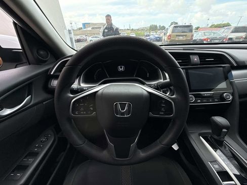 Used 2018 Honda Civic EX image 14