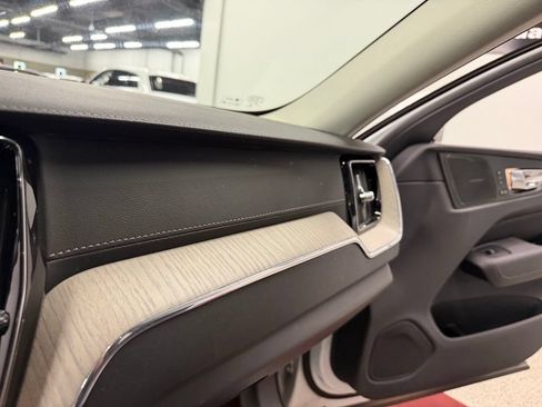 Used 2020 Volvo XC60 T5 Inscription w/ Protection Package Premier AWD/4WD image 31