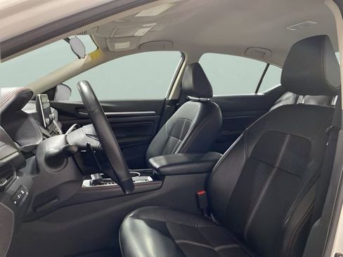 Certified 2023 Nissan Altima 2.5 SR AWD/4WD image 22