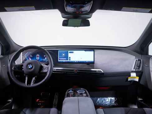 Used 2026 BMW iX xDrive60 w/ M Sport Package image 10