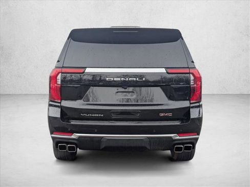 Used 2025 GMC Yukon Denali image 7
