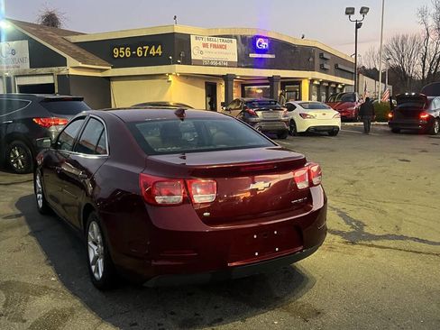 Used 2016 Chevrolet Malibu LT w/ Power Convenience Package image 4