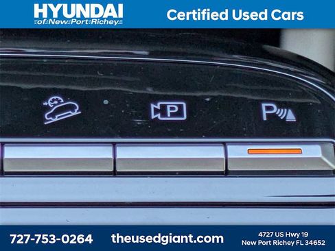 Used 2025 Hyundai Tucson Limited image 32