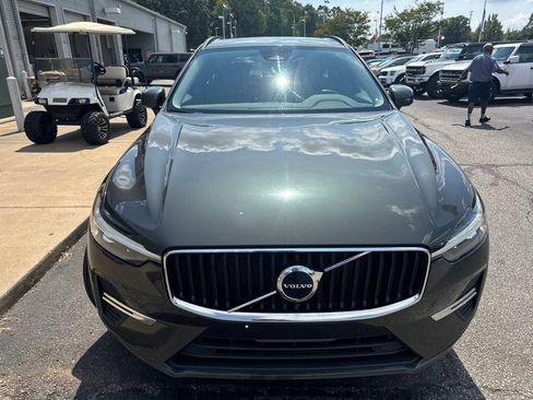 Used 2022 Volvo XC60 B5 Momentum FWD image 2