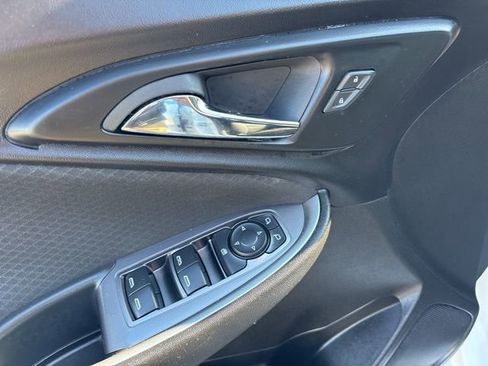 Used 2023 Chevrolet Malibu LT image 13