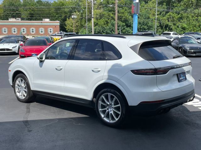 Used 2023 Porsche Cayenne AWD/4WD image 10