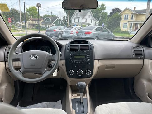 Used 2009 Kia Spectra EX image 13