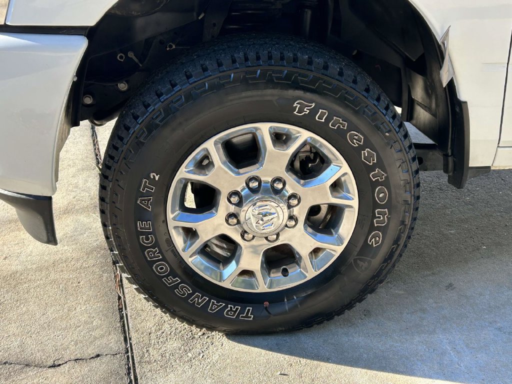 Used 2024 RAM 2500 Laramie w/ Safety Group AWD/4WD image 9