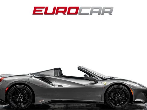 Used 2019 Ferrari 488 Pista Spider RWD image 8