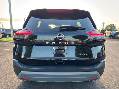 Used 2023 Nissan Rogue SV AWD/4WD image 5