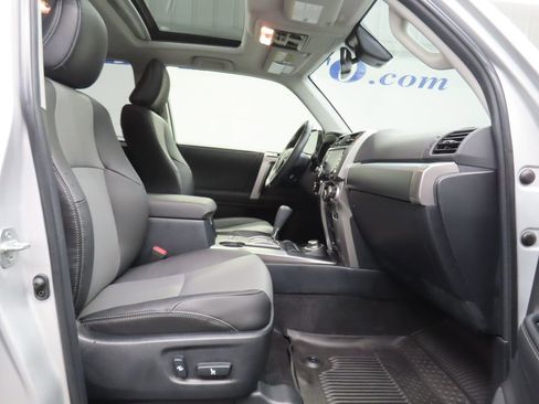 Used 2024 Toyota 4Runner SR5 Premium w/ Moonroof Package AWD/4WD image 26