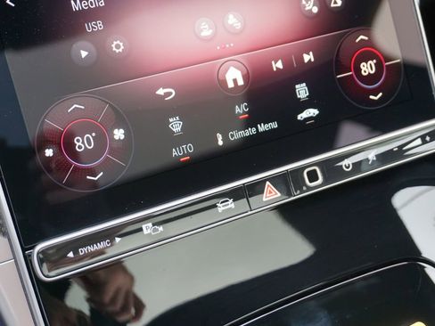 New 2026 Mercedes-Benz C 300 Sedan image 37