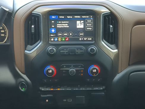 Used 2022 Chevrolet Silverado 3500 High Country AWD/4WD image 17