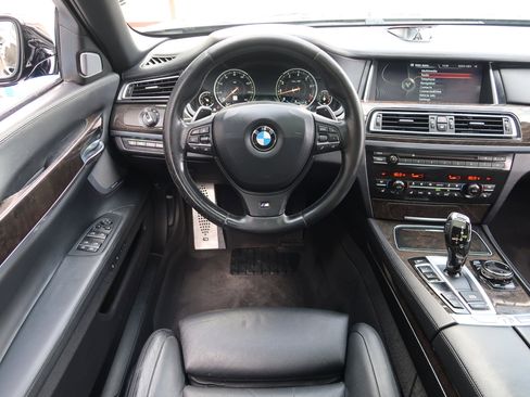 Used 2015 BMW 750Li image 14