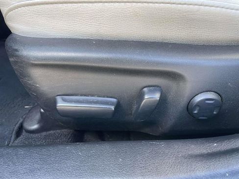 Used 2014 Toyota Avalon XLE image 20