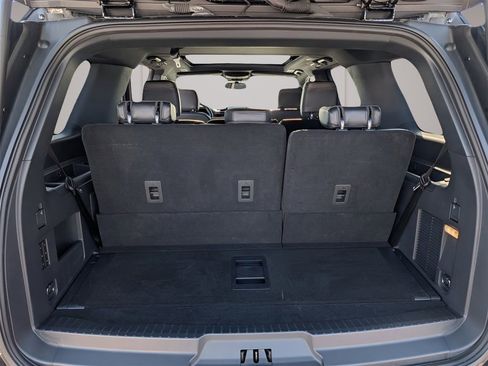 Used 2023 Ford Expedition Platinum image 13