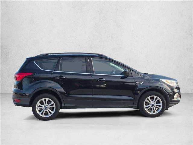 Used 2019 Ford Escape SEL FWD image 4