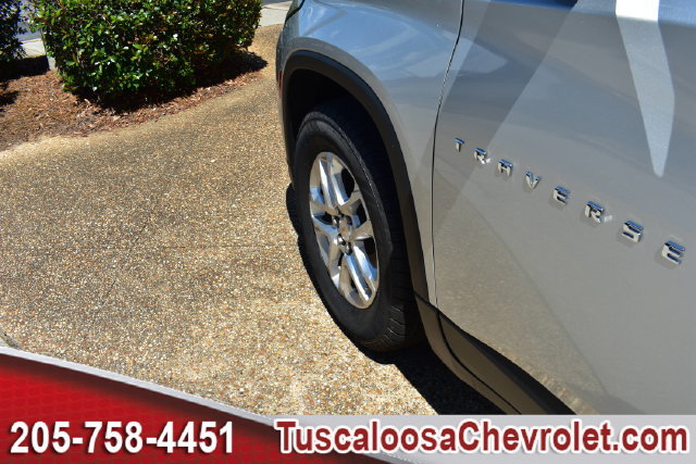 Certified 2022 Chevrolet Traverse LS FWD image 18