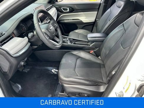 Used 2023 Jeep Compass Limited AWD/4WD image 5